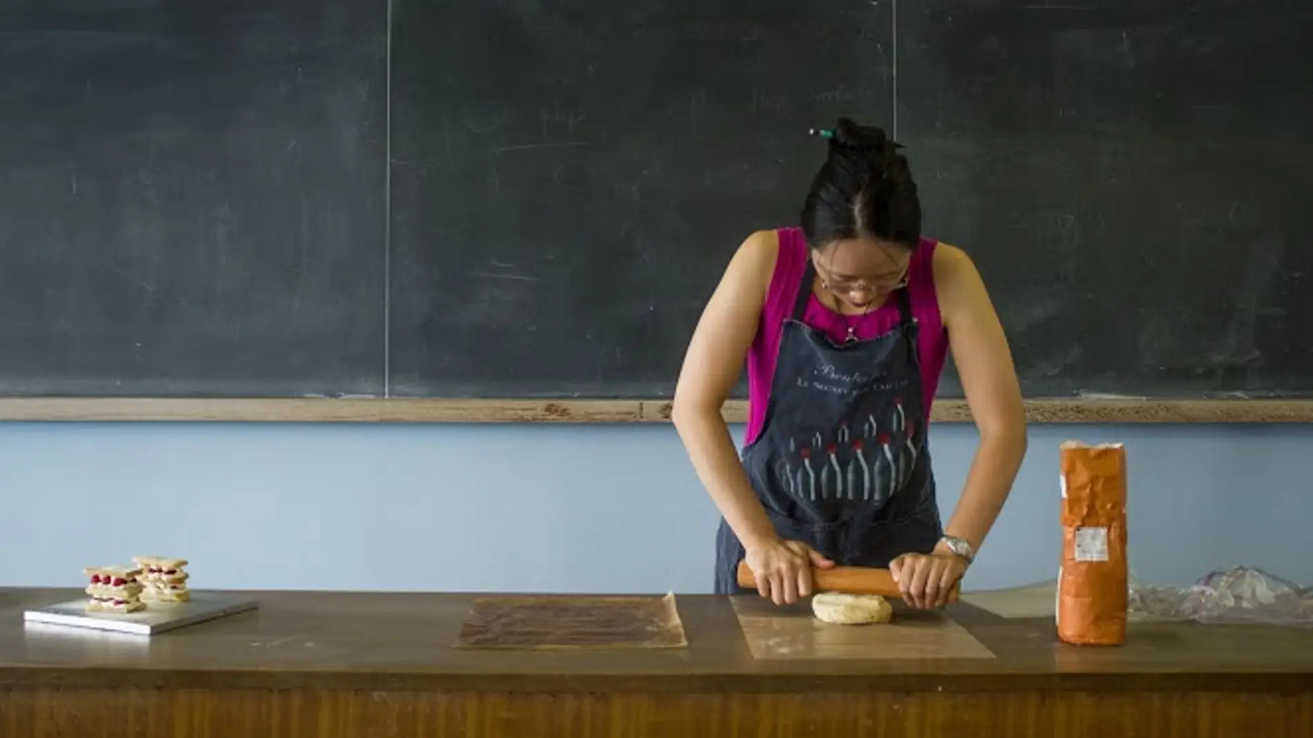 La receta de las clases de Cheng lleva algo más que pizarras y tizas.