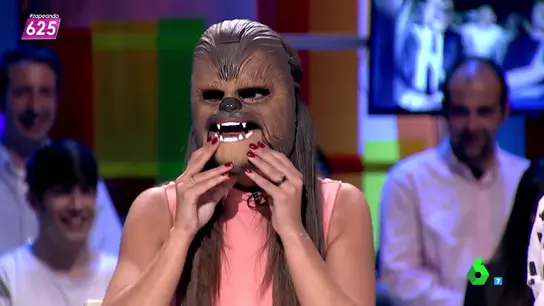 Cristina Pedroche, con la máscara de Chewbacca Cristina Pedroche, con la máscara de Chewbacca