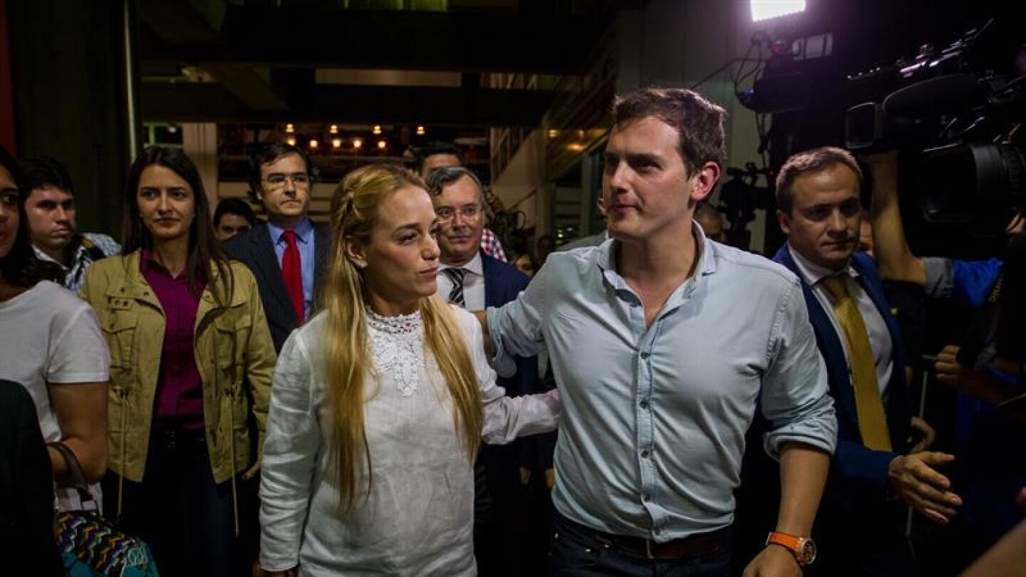 Albert Rivera se re&uacute;ne en Venezuela con Lilian Tintori