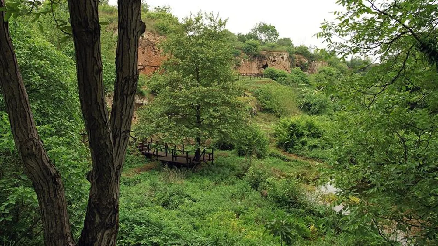 Tumba de Aristóteles Tumba de Tumba de Aristóteles