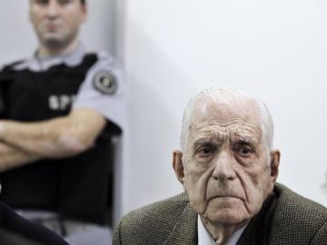 Reynaldo Bignone, último dictador argentino Reynaldo Bignone, último dictador argentino