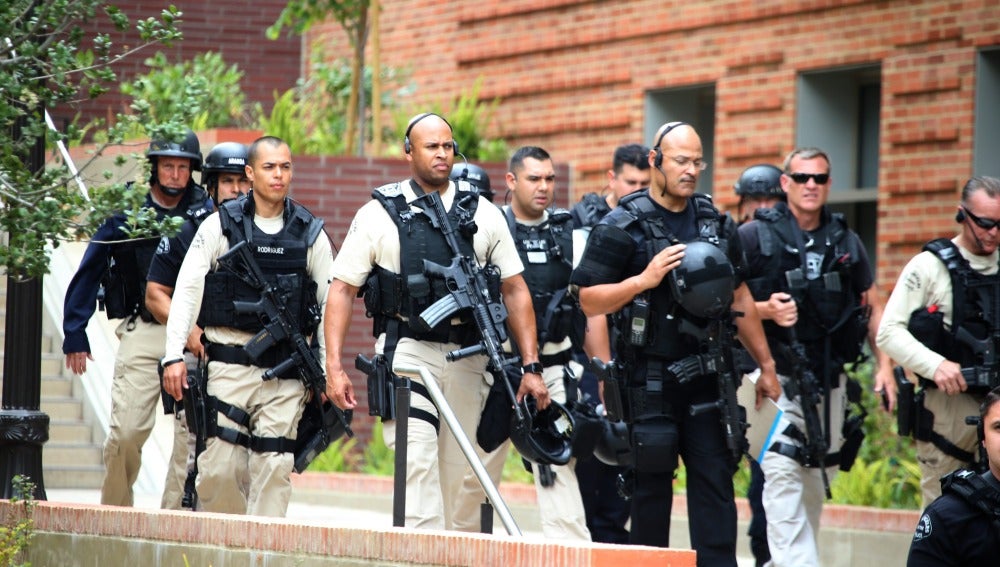 La policía, tras un tiroteo en la Universidad de UCLA