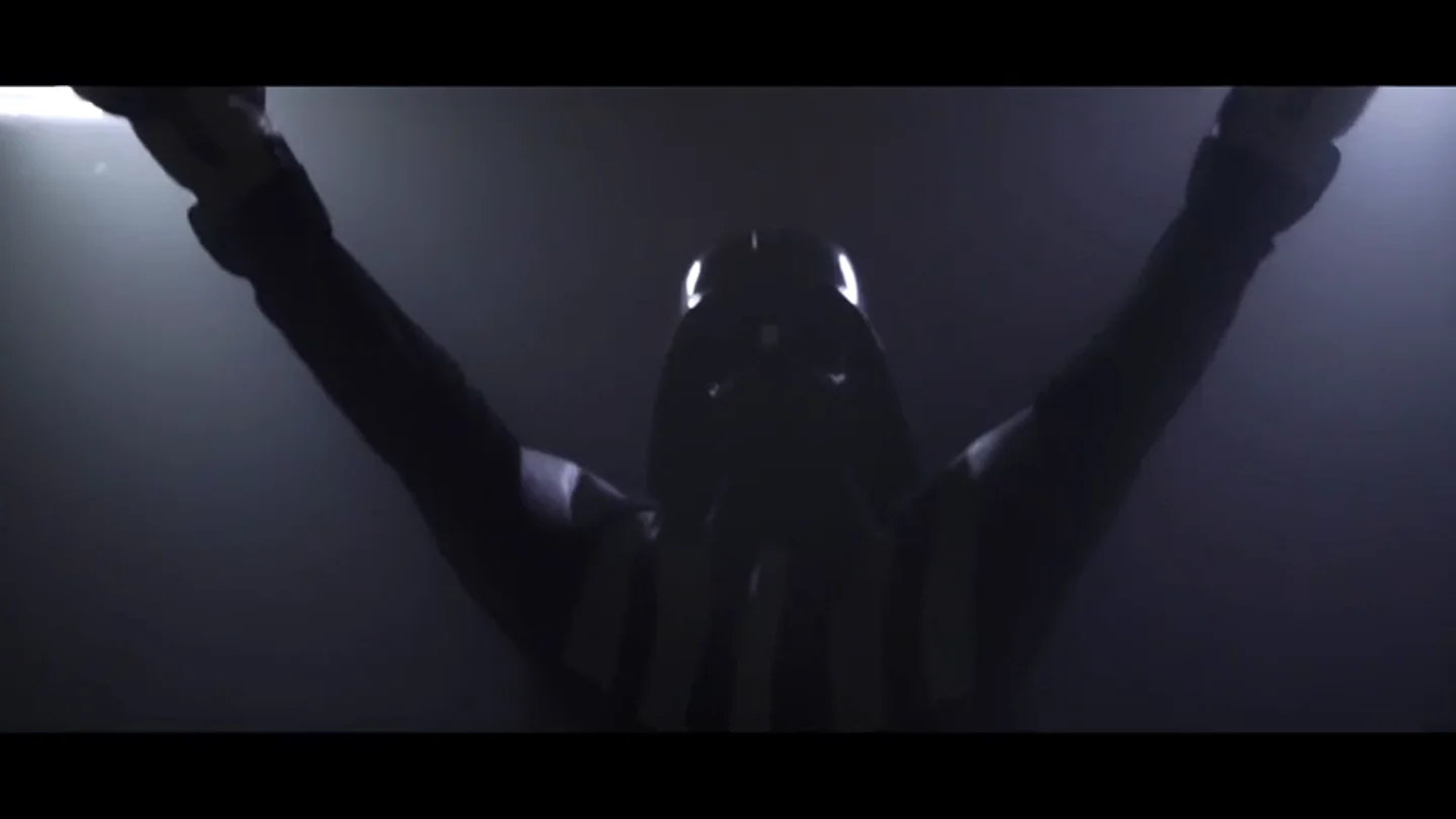 Frame 33.688923 de: 'El 26 de junio toca Round Two', Podemos convierte a Darth Vader en Rocky Balboa en su nuevo vídeo preelectoral Frame 33.688923 de: 'El 26 de junio toca Round Two', Podemos convierte a Darth Vader en Rocky Balboa en su nuevo vídeo preelectoral