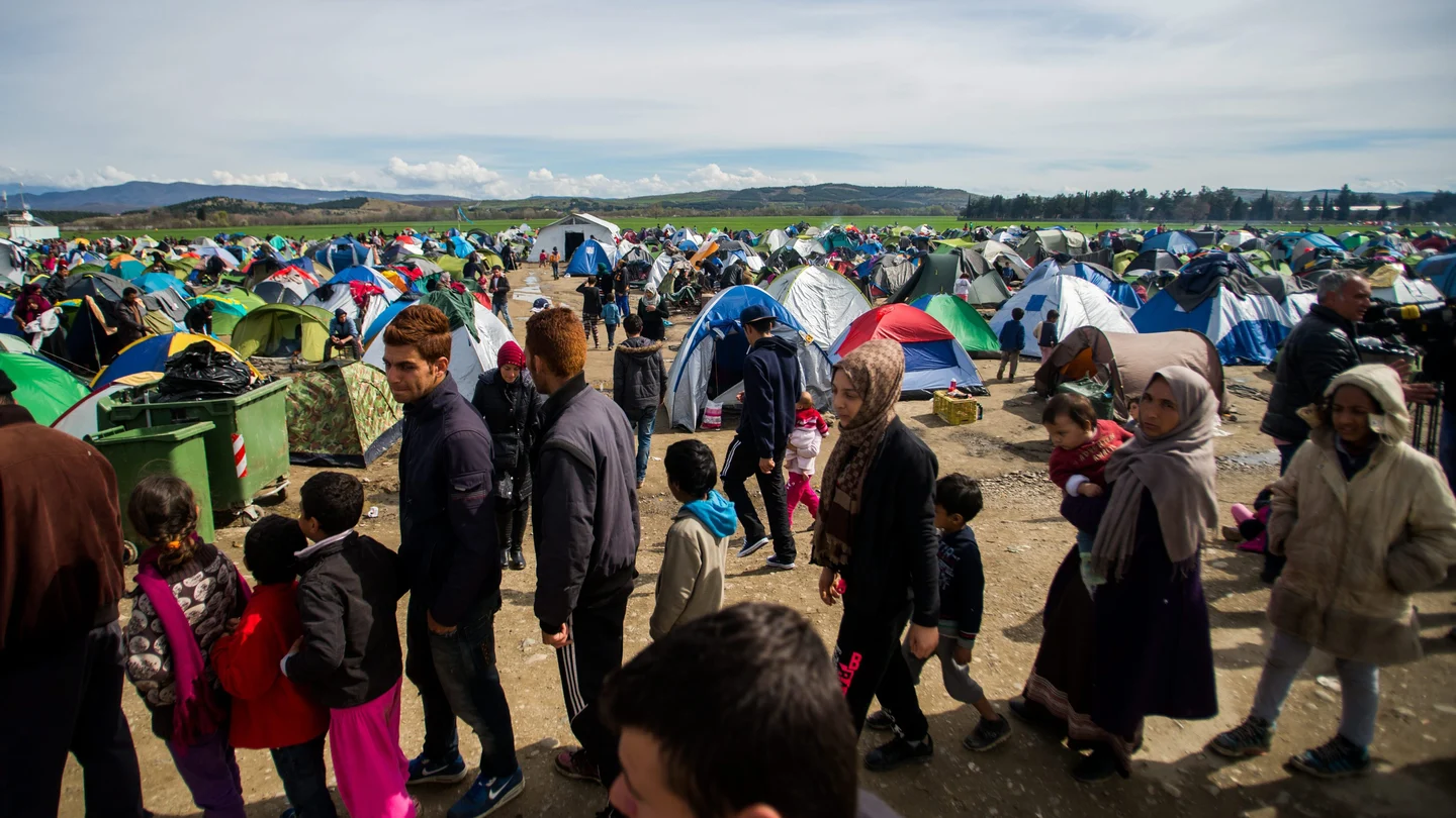 Refugiados y migrantes de un campo de refugiados turco Refugiados y migrantes de un campo de refugiados turco