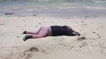 Aumentan a 129 los cuerpos encontrados en la costa de Libia tars los naufragios