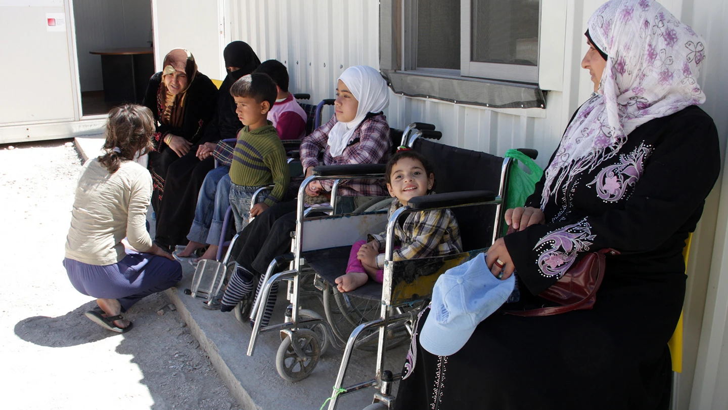 FPCS ayuda a personas con discapacidad entre los refugiados sirios y jordanos FPCS ayuda a personas con discapacidad entre los refugiados sirios y jordanos