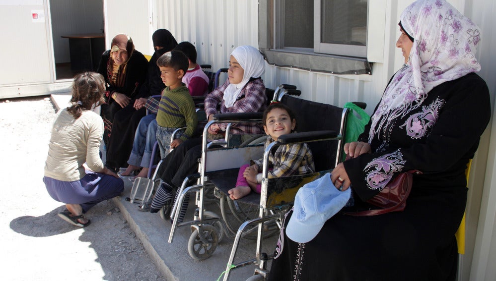 FPCS ayuda a personas con discapacidad entre los refugiados sirios y jordanos