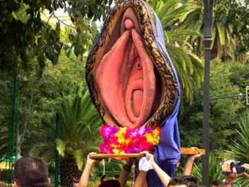 Procesión del 'Santísimo Coño Insumiso' Procesión del 'Santísimo Coño Insumiso'