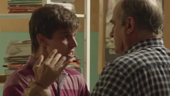 Joan desata su ira con Merlí Joan desata su ira con Merlí