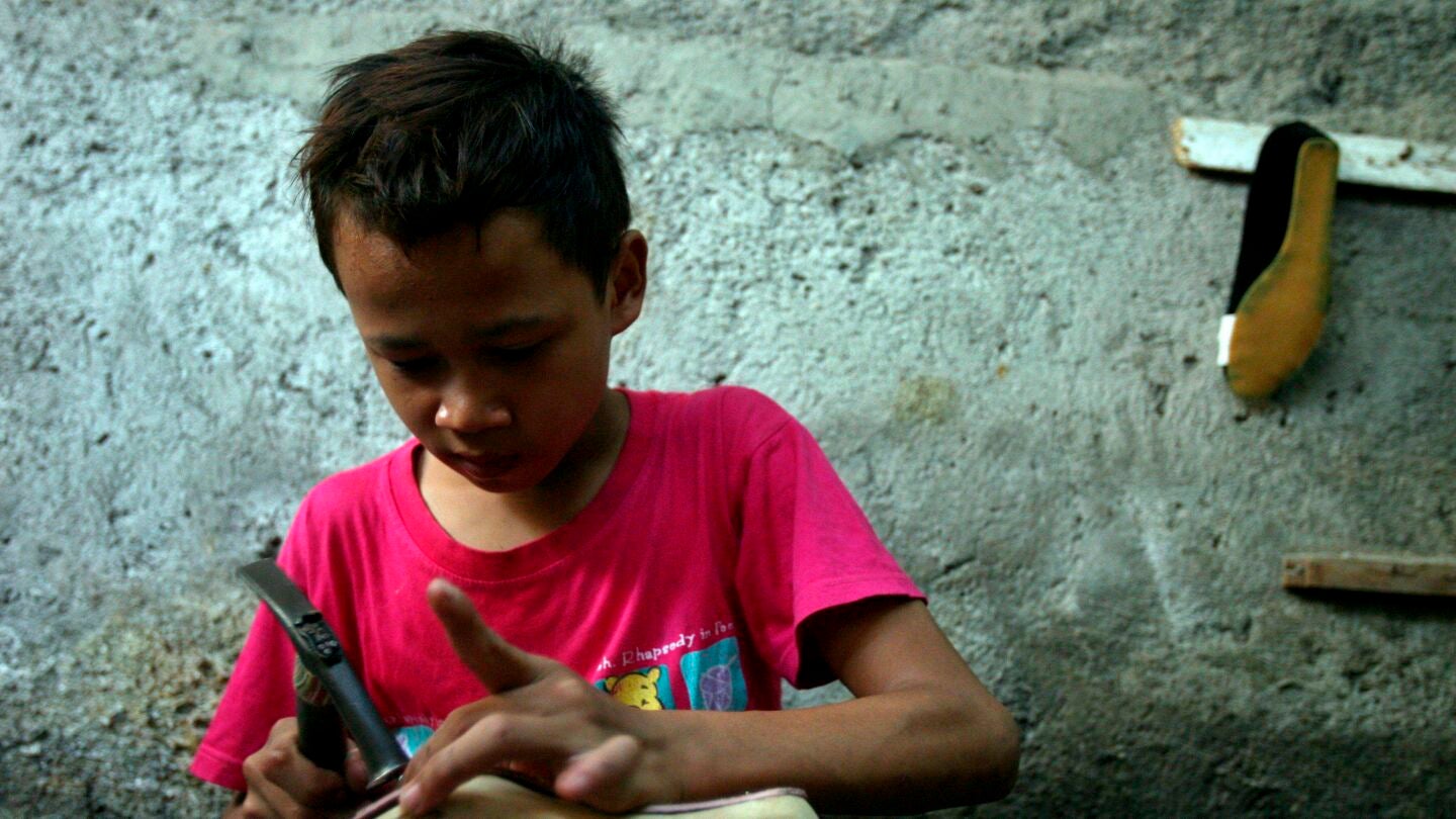 Ni&ntilde;o trabajando