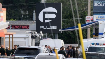 Al menos 50 muertos y 53 heridos en el tiroteo en un club gay de Orlando