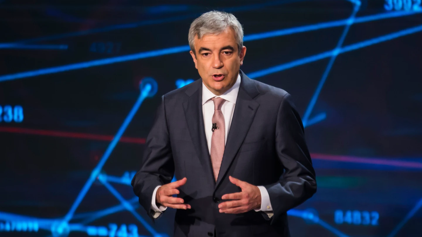 Luis Garicano en el plató de 'El Objetivo Economía' Luis Garicano en el plató de 'El Objetivo Economía'
