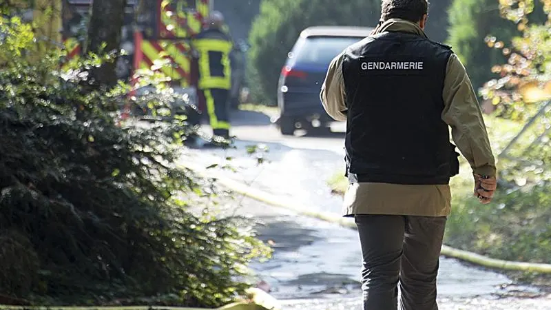 Daesh reivindica el asesinato de un policía y su pareja cerca de París Daesh reivindica el asesinato de un policía y su pareja cerca de París