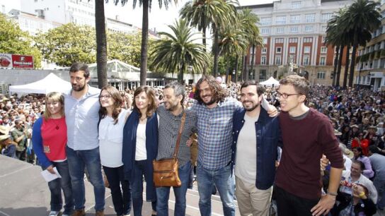 Garz&oacute;n, Errej&oacute;n y Oltra en un mitin