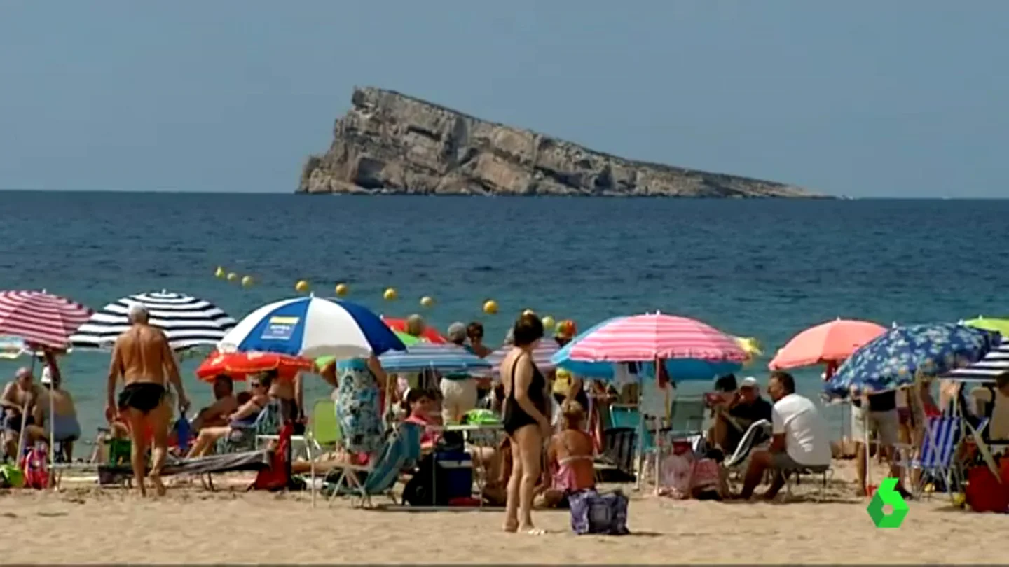 Frame 9.442602 de: BREXIT BENIDORM Frame 9.442602 de: BREXIT BENIDORM
