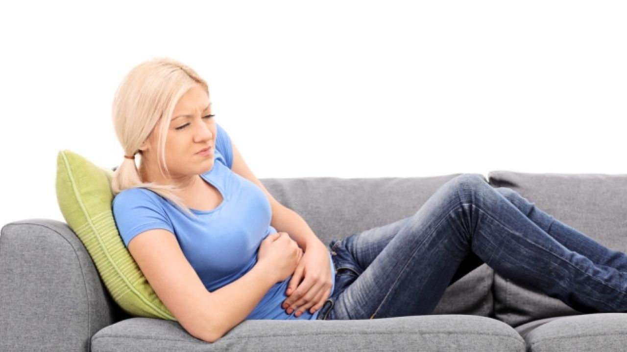 Dolor en ambos lados del abdomen bajo