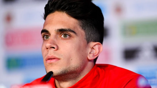 Marc Bartra, en la sala de prensa Marc Bartra, en la sala de prensa
