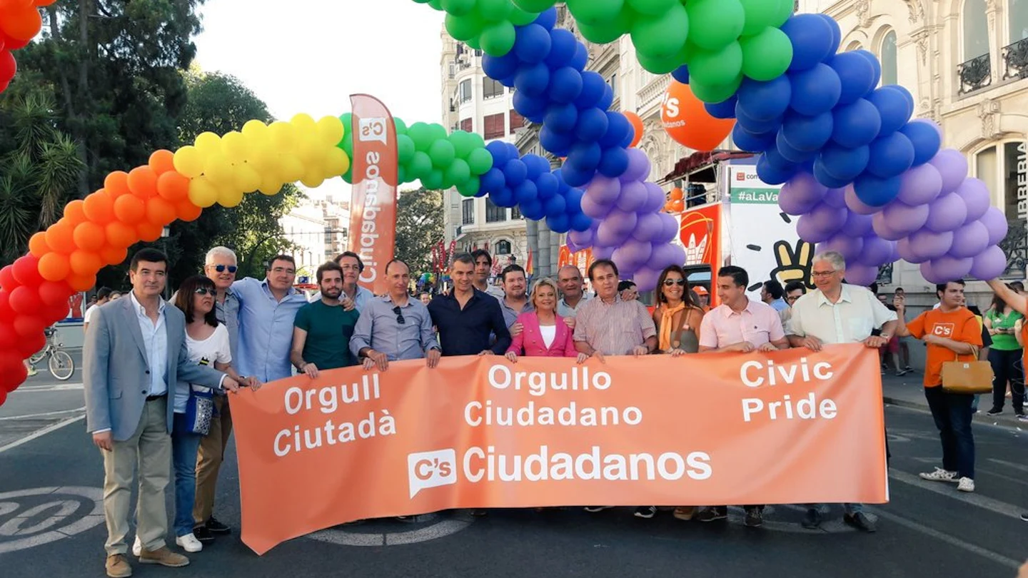 Ciudadanos en el Día del Orgullo de Valencia Ciudadanos en el Día del Orgullo de Valencia