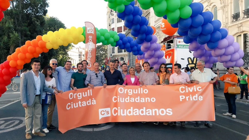 Ciudadanos en el D&iacute;a del Orgullo de Valencia