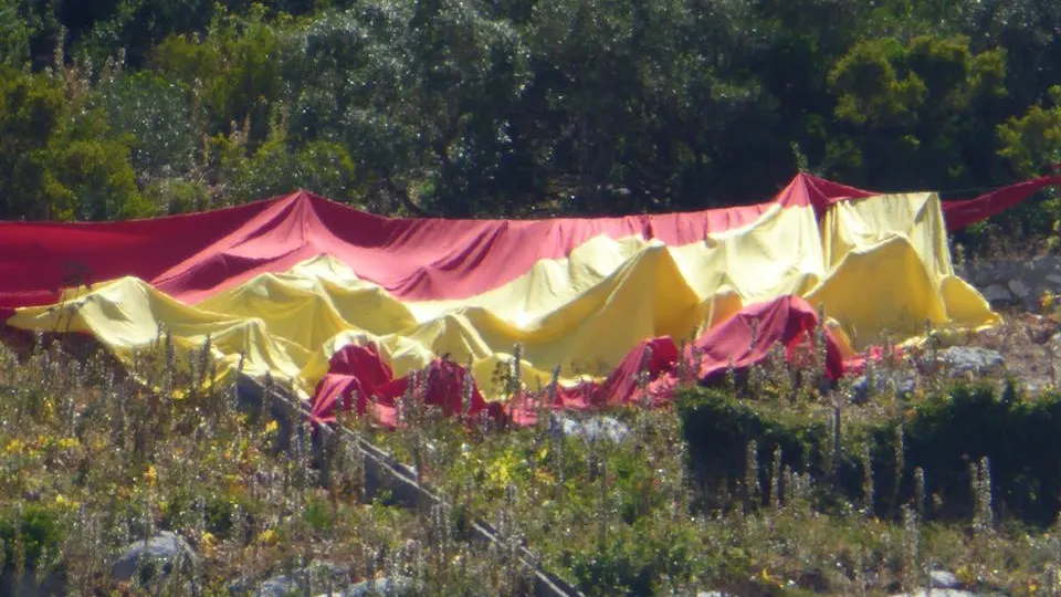 Bandera española en el Peñón de Gibraltar