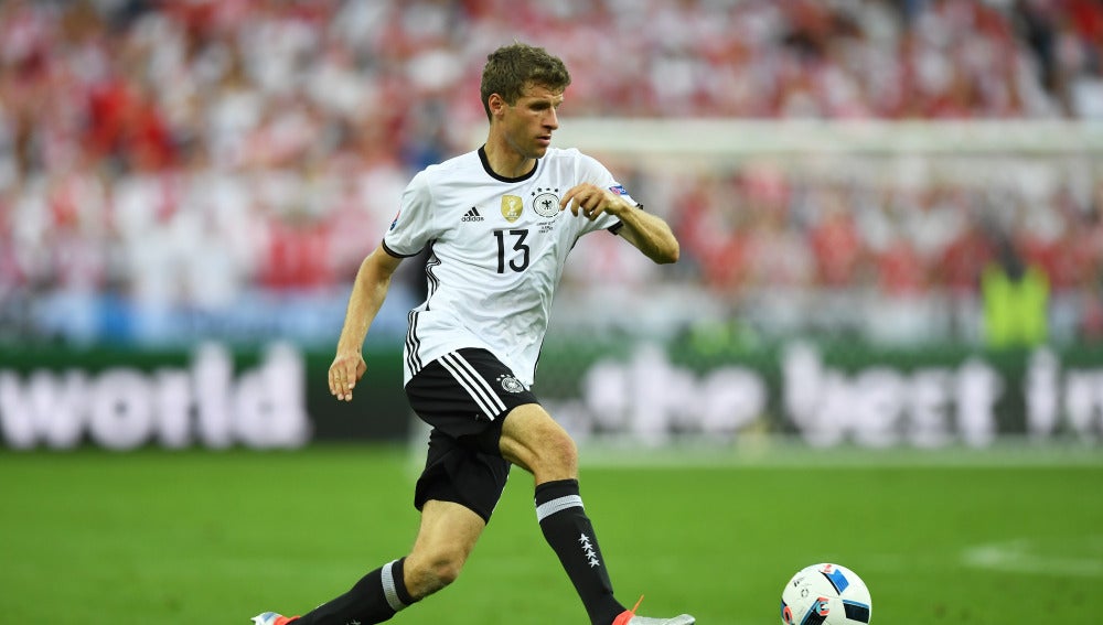 Thomas Müller jugando con Alemania