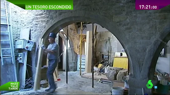 Frame 7.196263 de: claustro Frame 7.196263 de: claustro