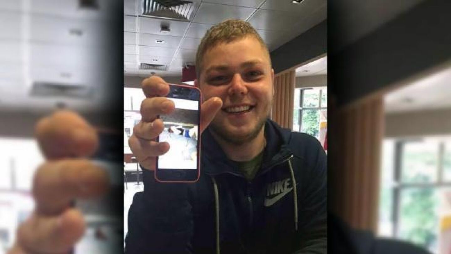 El joven presume en redes de rociar con &aacute;cido a una chica