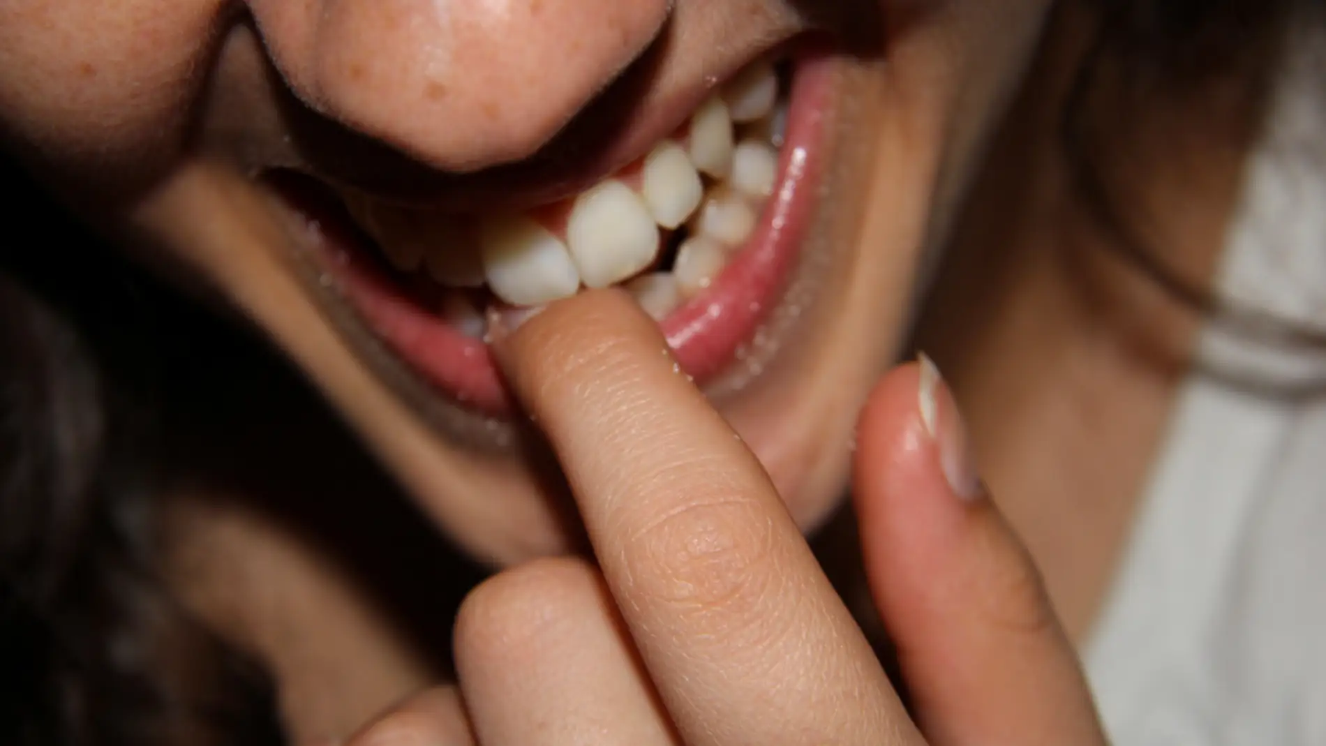Cuidado con la sonrisa: en cada país la ven de forma muy diferente