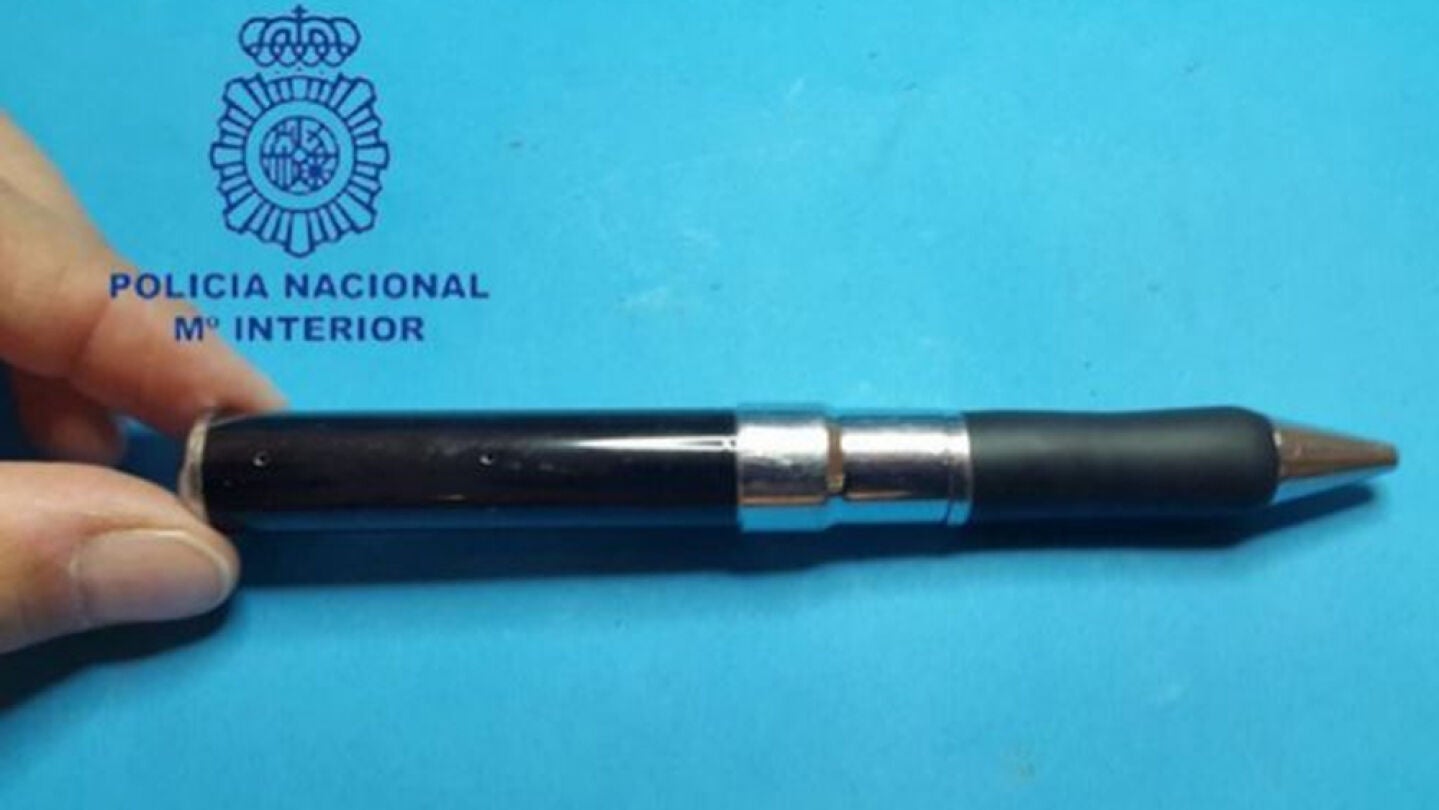 Bol&iacute;frafo con c&aacute;mara incluida