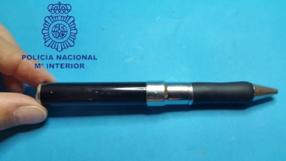 Bolífrafo con cámara incluida