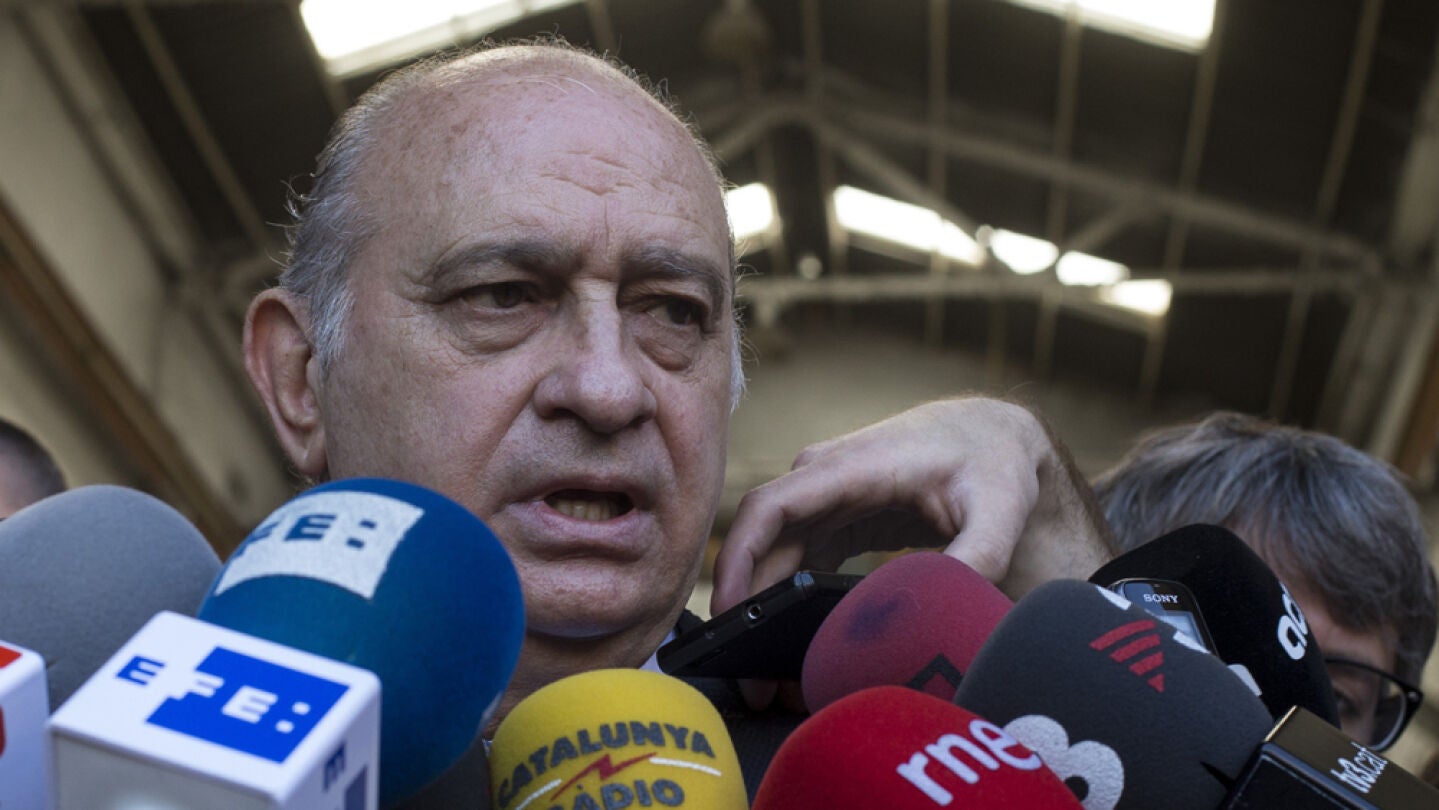 Jorge Fern&aacute;ndez D&iacute;az habla ante los medios