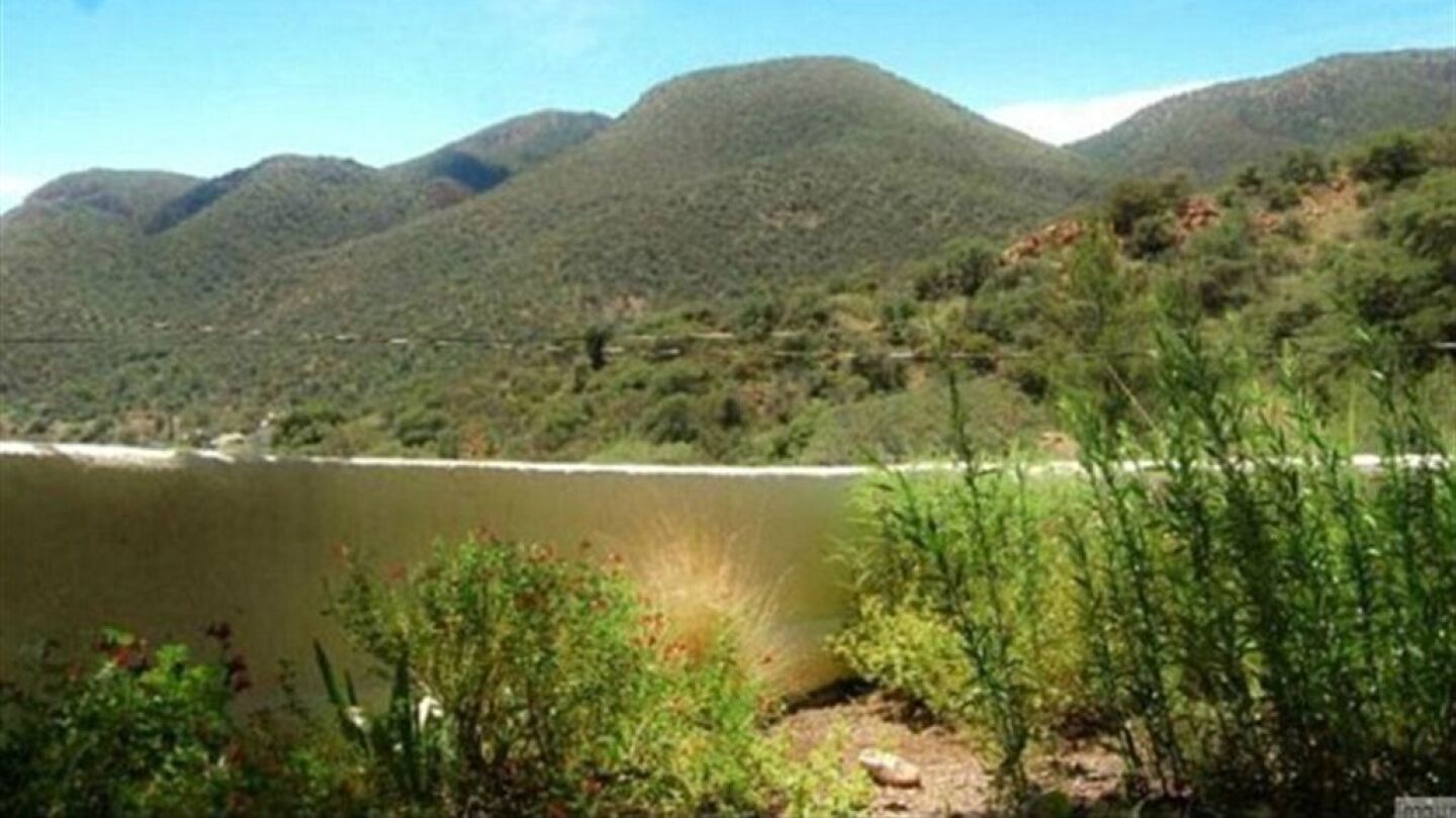 &iquest;Un lago o una pared?