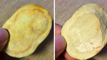 Patatas talladas en madera