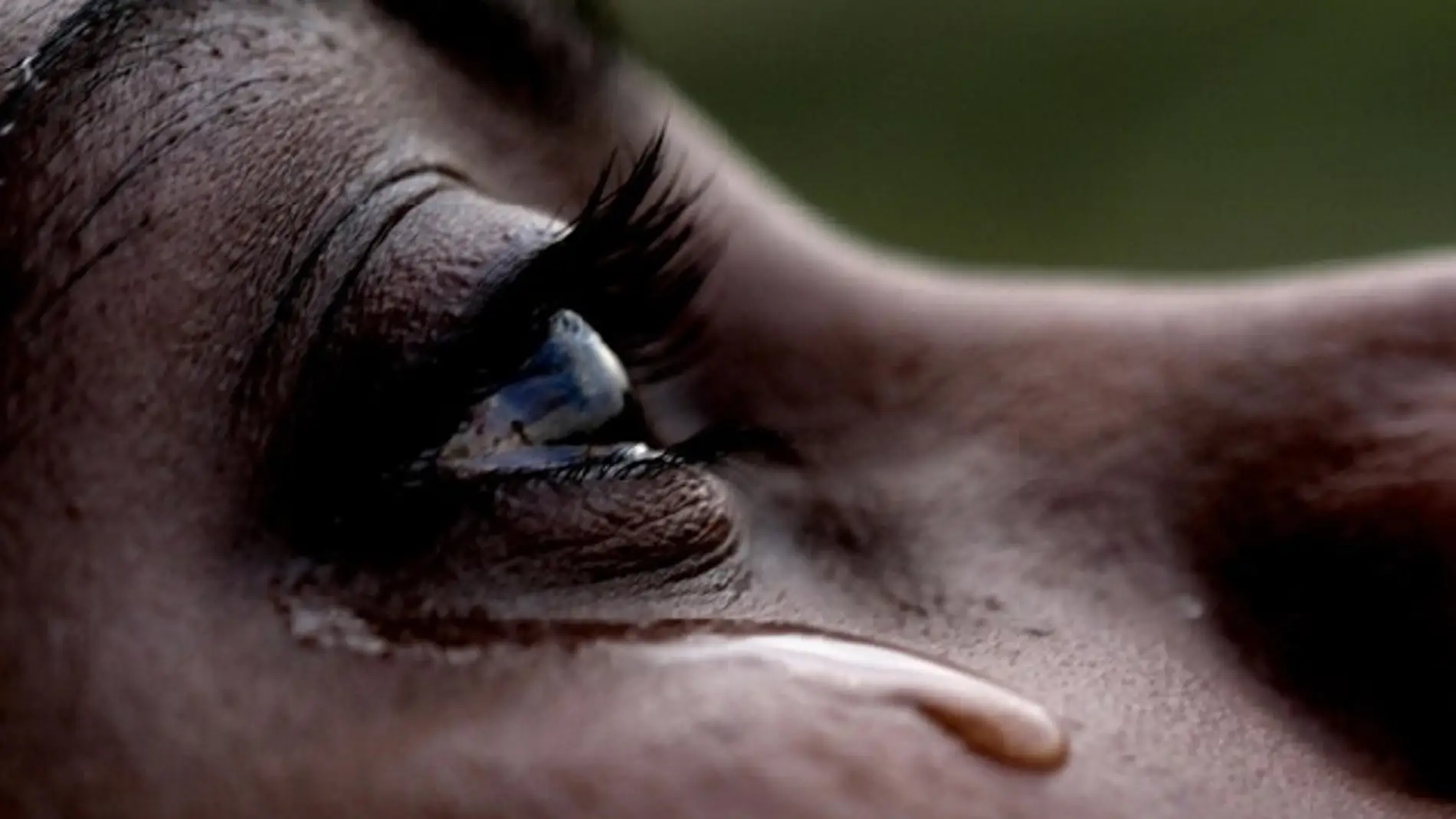 No se sabe exactamente por qué los humanos lloran por causas emocionales.