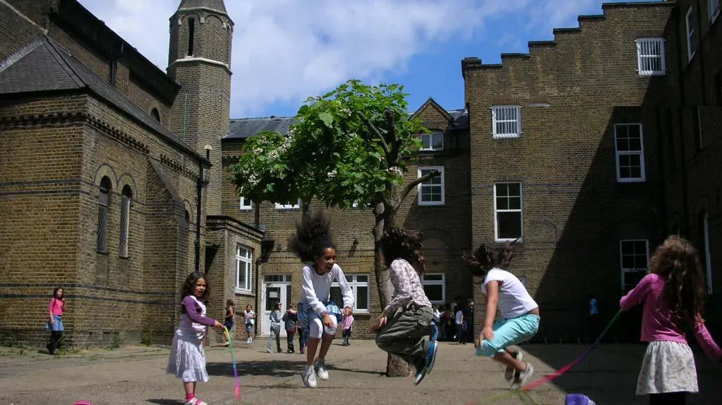 Patio del colegio Vicente Cañada Blanch