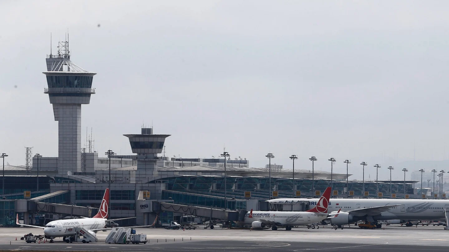 Aeropuerto Atatürk, en Estambul Aeropuerto Atatürk, en Estambul