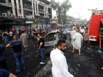 Atentado con coche bomba en Bagdad Atentado con coche bomba en Bagdad