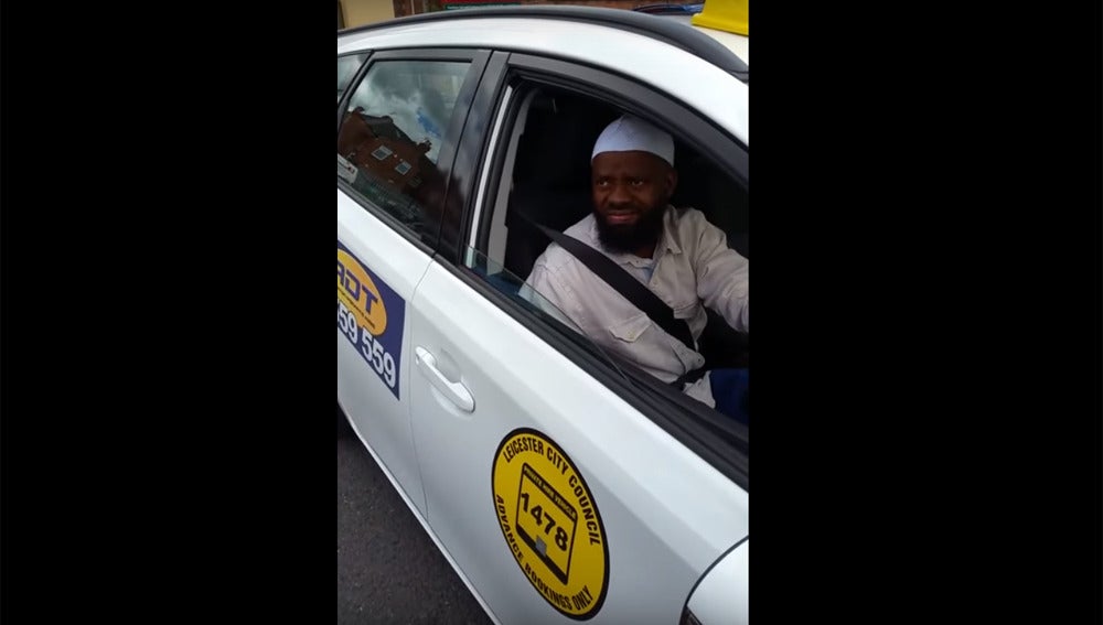 Taxista Leicester niega acceso a un invidente