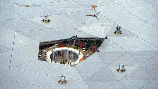 El radiotelescopio de China, a punto de finalizarse El radiotelescopio de China, a punto de finalizarse