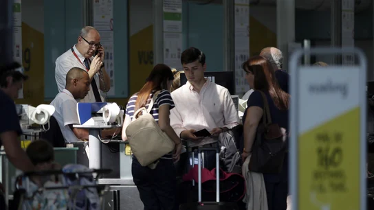 El caos de Vueling dura ya cuatro días El caos de Vueling dura ya cuatro días