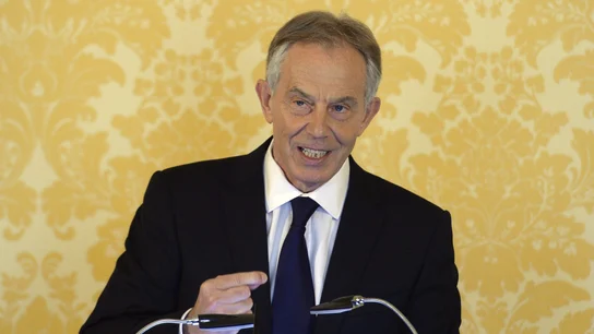 Tony Blair: "Asumo mi responsabilidad sobre la invasión en Irak, pero volvería a tomar la misma decisión" Tony Blair: "Asumo mi responsabilidad sobre la invasión en Irak, pero volvería a tomar la misma decisión"