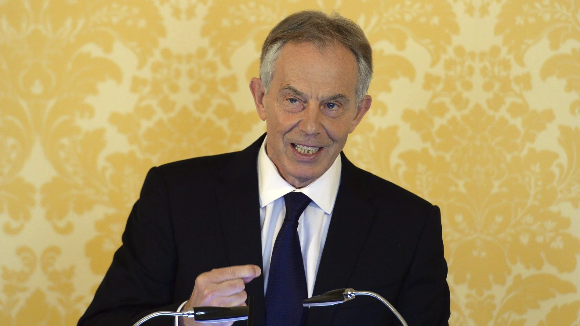 Tony Blair: "Asumo mi responsabilidad sobre la invasión en Irak, pero volvería a tomar la misma decisión"