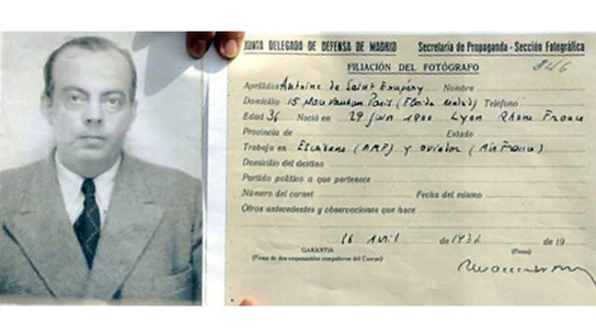 Detalle del carné de prensa en la Guerra Civil española del escritor francés Antoine de Saint-Exupéry Detalle del carné de prensa en la Guerra Civil española del escritor francés Antoine de Saint-Exupéry
