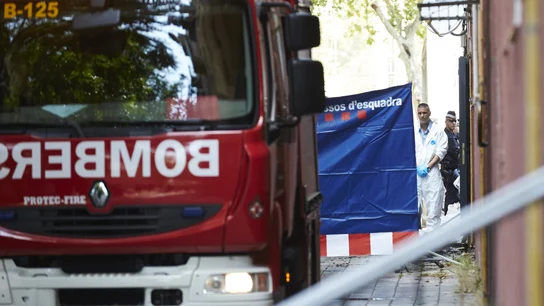 Imagen de archivo de un camión de bomberos en Barcelona Imagen de archivo de un camión de bomberos en un incendio en Barcelona