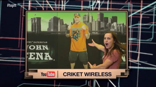 John Cena sorprende a sus fans John Cena sorprende a sus fans