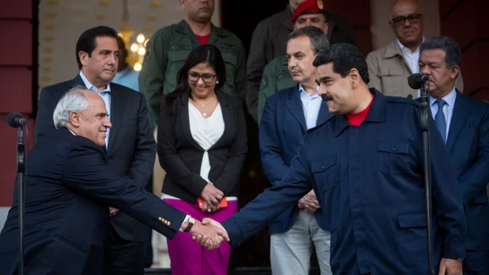 Zapatero medió para que Supremo no frene referendo venezolano, dice opositor Zapatero medió para que Supremo no frene referendo venezolano, dice opositor