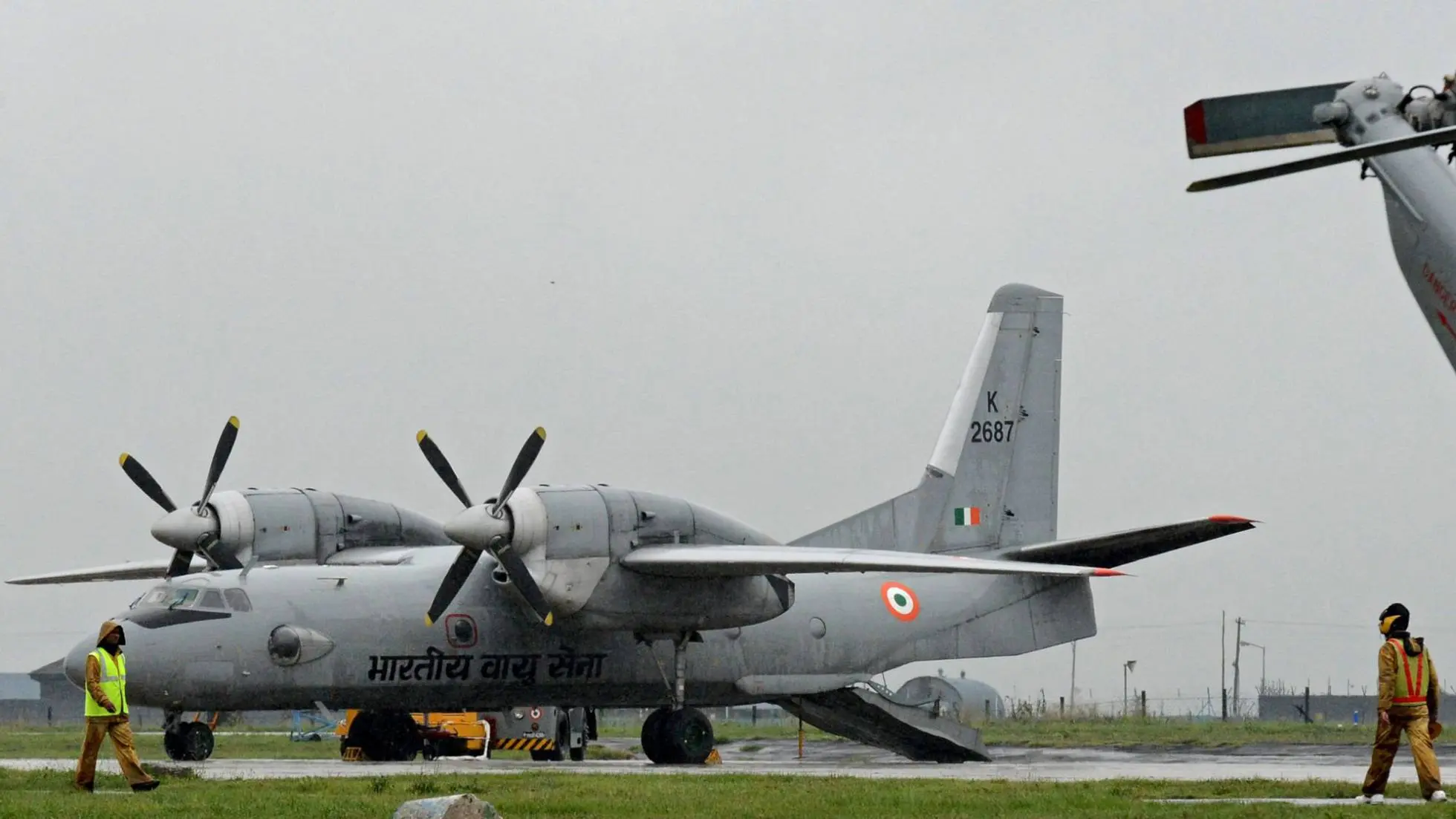 Imagen de archivo de un avión militar modelo Antonov An-32