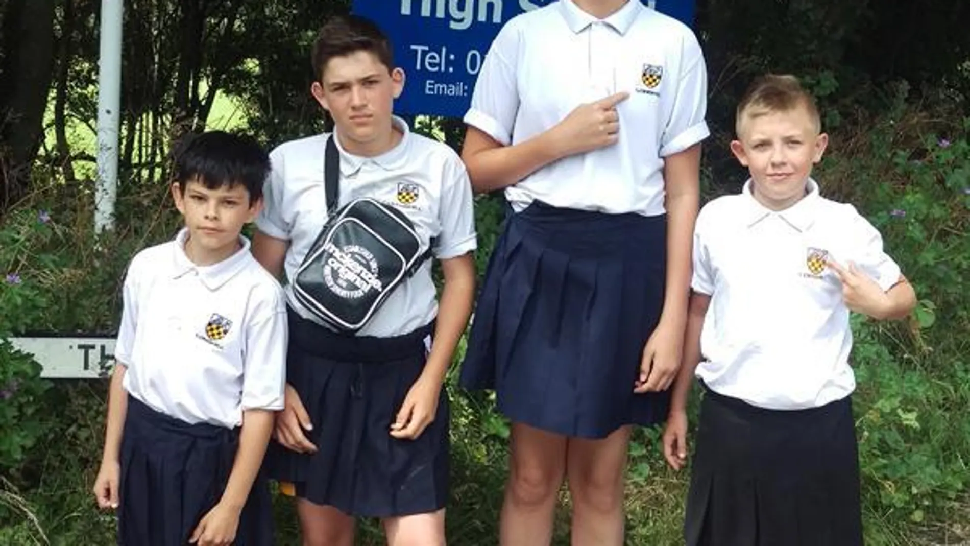 Los alumnos del colegio Longhill Los alumnos del colegio Longhill