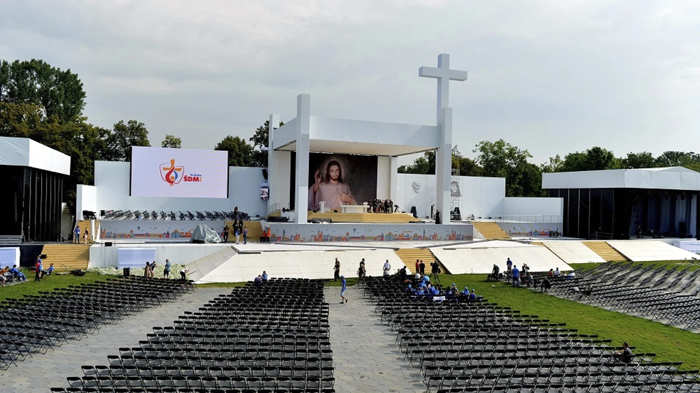 Vista general del escenario en el parque Blonie durante los preparativos de la Jornada Mundial de la Juventud, en Cracovia Vista general del escenario en el parque Blonie durante los preparativos de la Jornada Mundial de la Juventud, en Cracovia