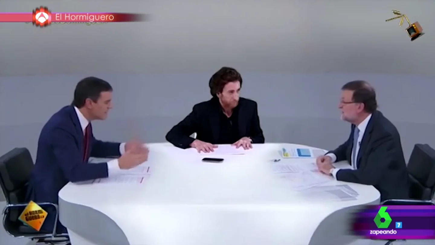 Frame 45.355777 de: El debate de Mariano Rajoy y Pedro Sanchez sobre ovnis y chupacabras, segundo finalista a mejor vídeo manipulado Frame 45.355777 de: El debate de Mariano Rajoy y Pedro Sanchez sobre ovnis y chupacabras, segundo finalista a mejor vídeo manipulado